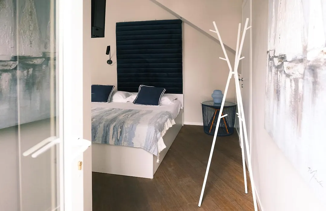 Comecasa Larga Cosy Studio-1