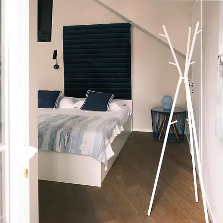 Comecasa Larga Cosy Studio-3